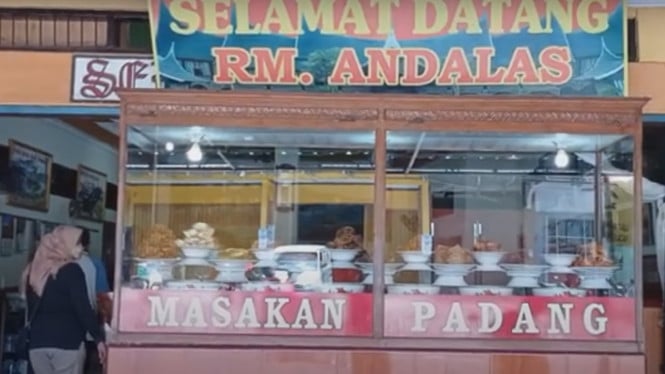 Rasa Padang yang Menghangatkan Hati di Jantung Cilacap